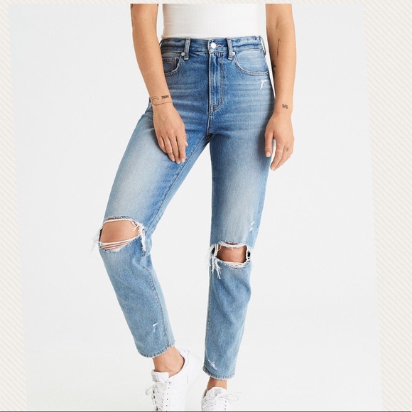 american eagle distressed mom jeans